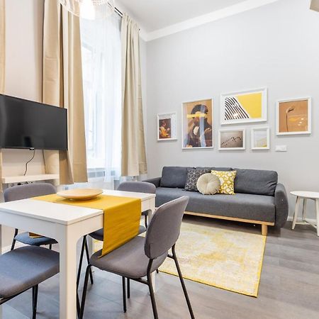 W33 - Prime Location - Comfortable Quality Apartments By Bqa Budapest Exteriör bild