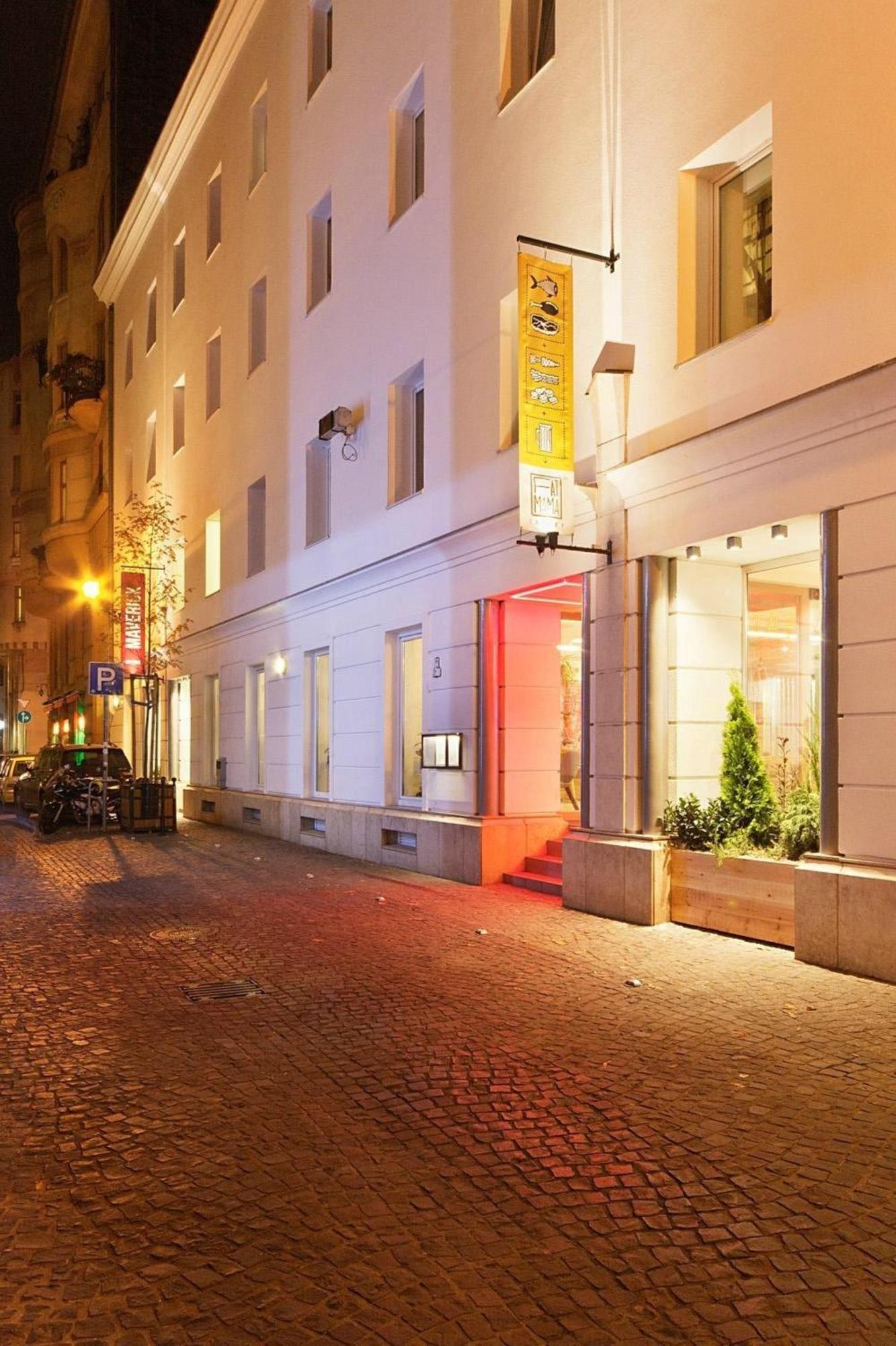 W33 - Prime Location - Comfortable Quality Apartments By Bqa Budapest Exteriör bild